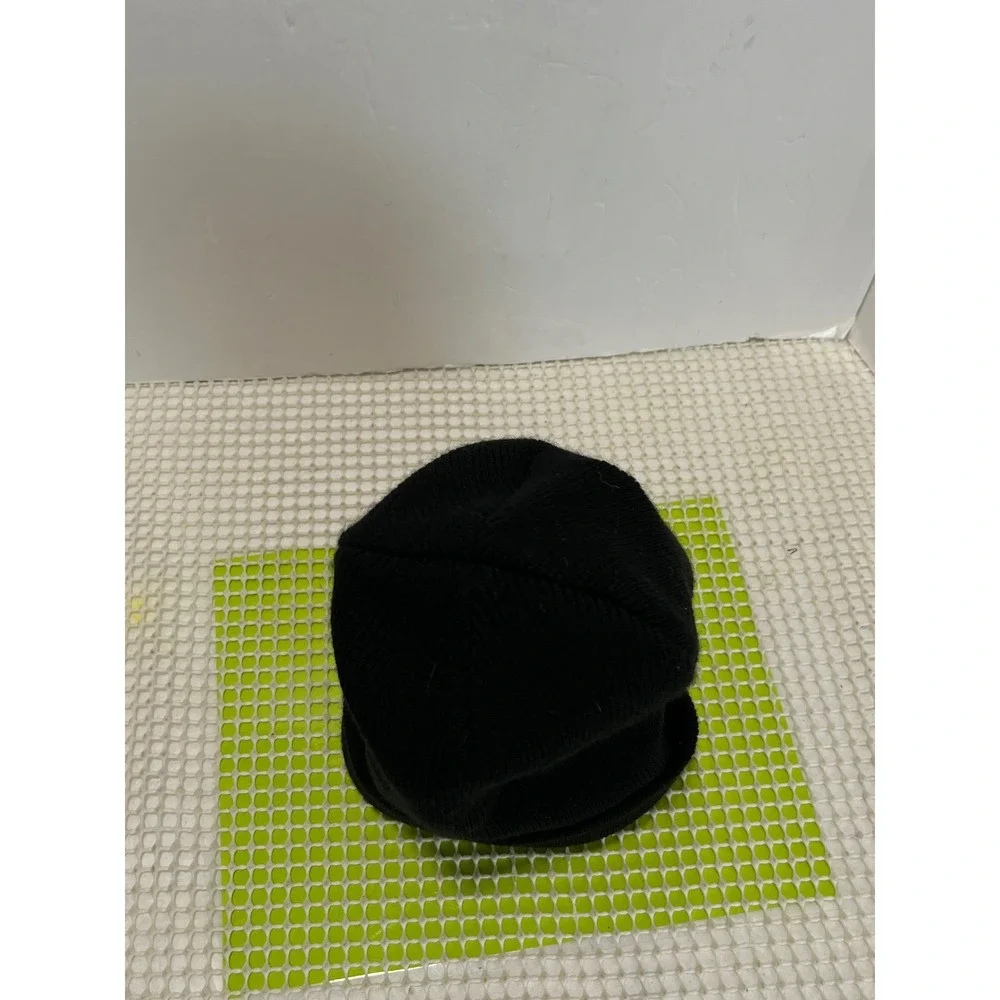 Carhartt Black Acrylic Watch Hat Beanie A18 BLK One Size Rib Knit Logo Patch EUC